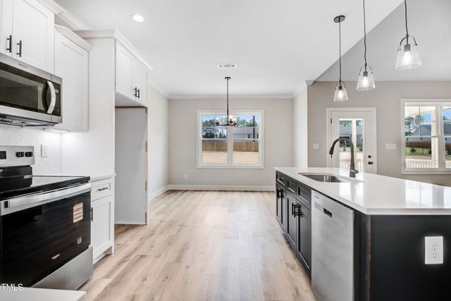 221 Cherrybirch Lane, Zebulon, NC 27597