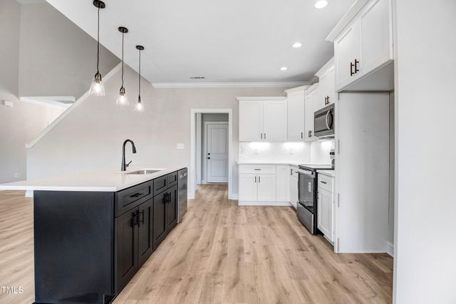 221 Cherrybirch Lane, Zebulon, NC 27597