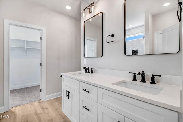 221 Cherrybirch Lane, Zebulon, NC 27597