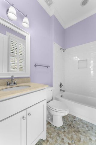 4104 Ten Shillings Way, Ravenel, SC 29470