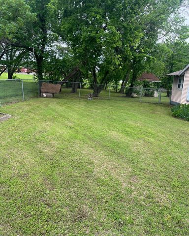 403 E Broad Street, Forney, TX 75126