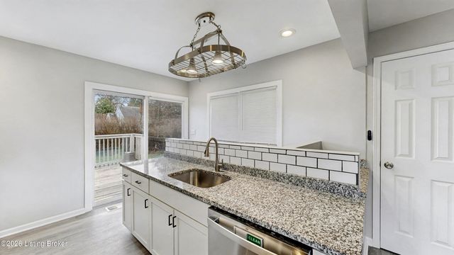 111 Staebler Ave, Louisville, KY 40207