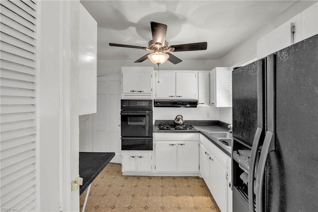 1103 Warfield DR, Portsmouth, VA 23701