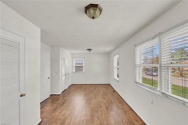 1103 Warfield DR, Portsmouth, VA 23701