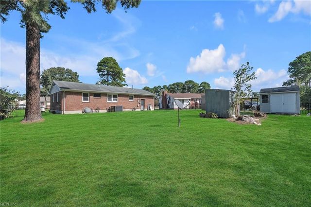 1103 Warfield DR, Portsmouth, VA 23701