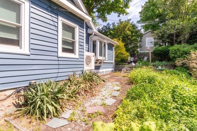 79 Redlands Road, Boston, MA 02132