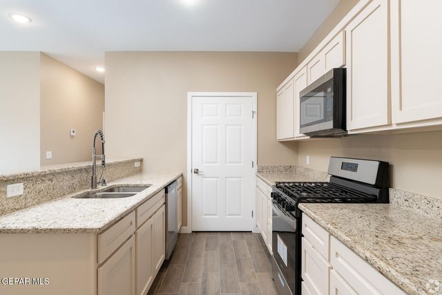 9779 McCombs Street E-7, El Paso, TX 79924