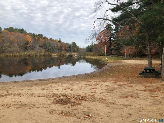 42 Fisher Hill Road 2, Glastonbury, CT 06033