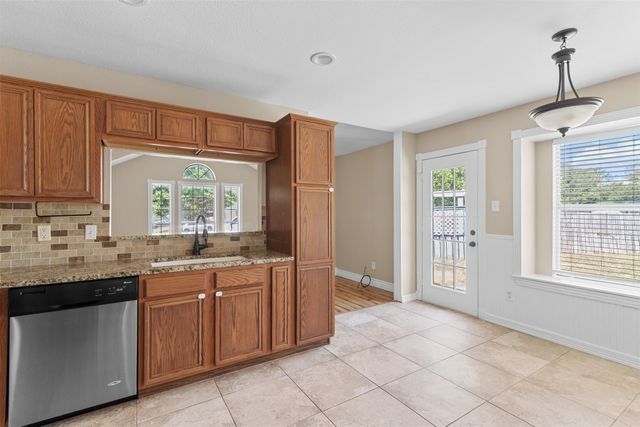 1422 Misty Meadow Drive, Midlothian, TX 76065