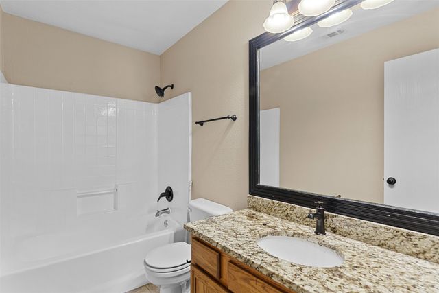 1422 Misty Meadow Drive, Midlothian, TX 76065