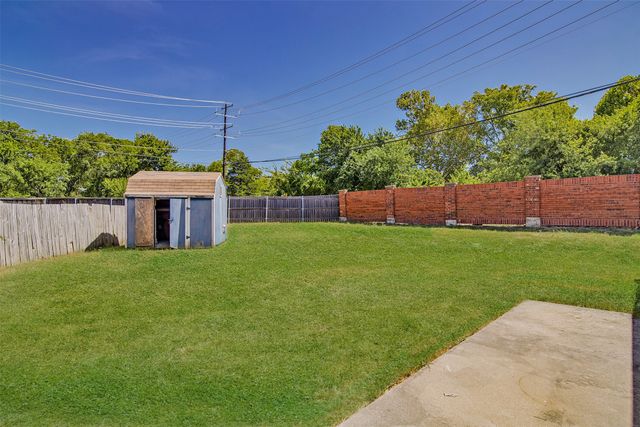 1422 Misty Meadow Drive, Midlothian, TX 76065