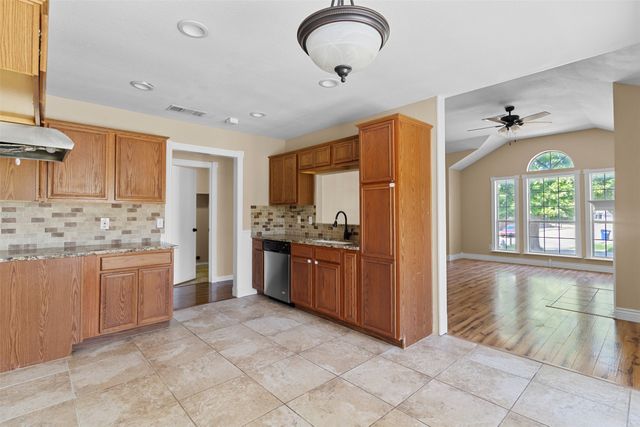 1422 Misty Meadow Drive, Midlothian, TX 76065