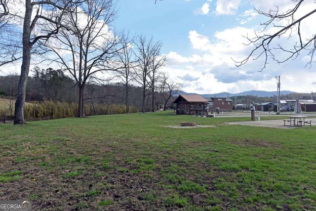 221 Golden Nugget, Blairsville, GA 30512