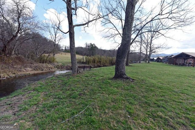 221 Golden Nugget, Blairsville, GA 30512