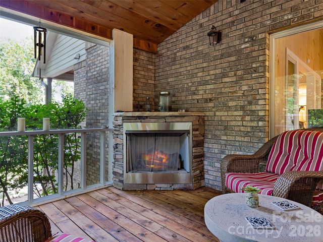 105 Galloway Drive, Asheville, NC 28803