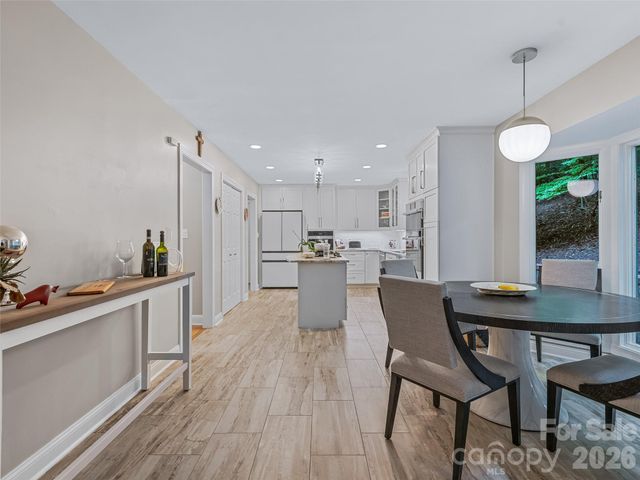105 Galloway Drive, Asheville, NC 28803
