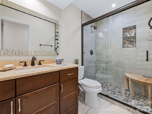 105 Galloway Drive, Asheville, NC 28803