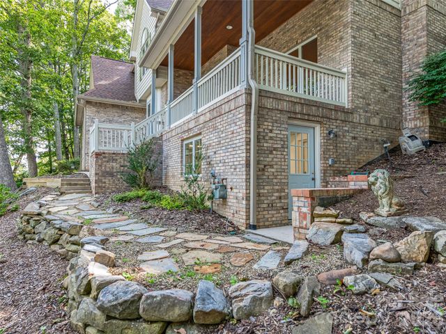 105 Galloway Drive, Asheville, NC 28803