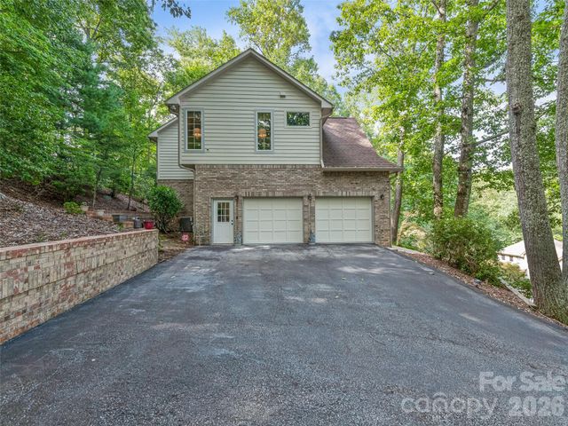 105 Galloway Drive, Asheville, NC 28803