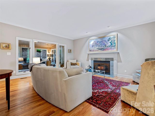 105 Galloway Drive, Asheville, NC 28803