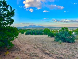 56 Thomas Road, Edgewood, NM 87015