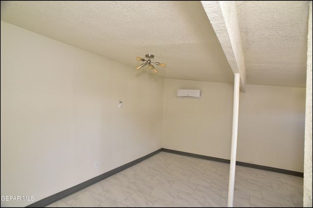 2111 PORTLAND Avenue 3, El Paso, TX 79930