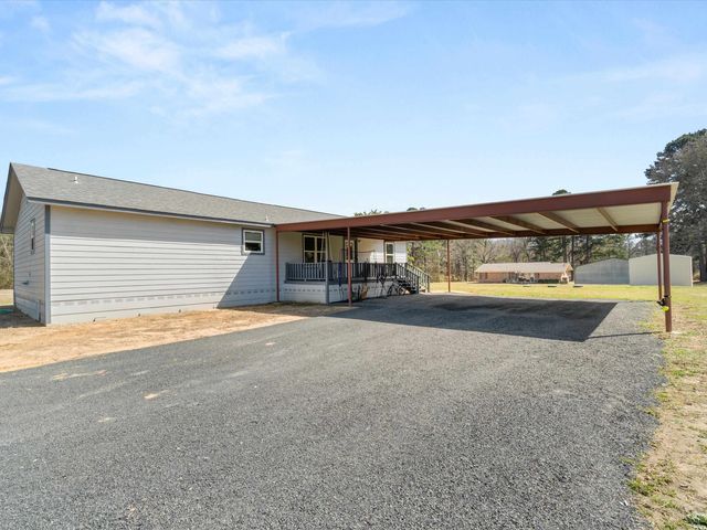 98 county road 1103, Daingerfield, TX 75638