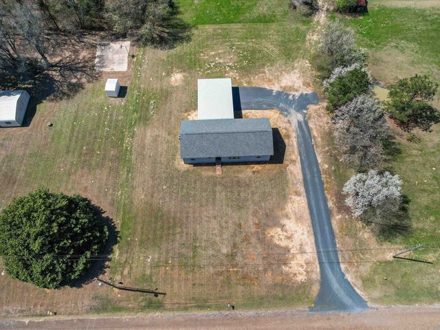 98 county road 1103, Daingerfield, TX 75638
