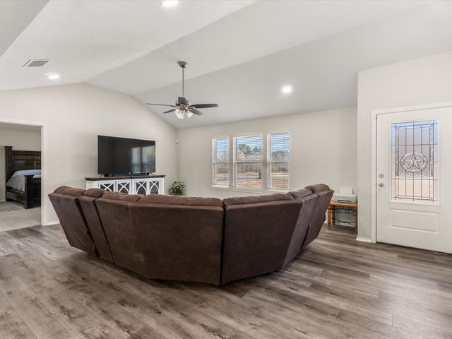 98 county road 1103, Daingerfield, TX 75638