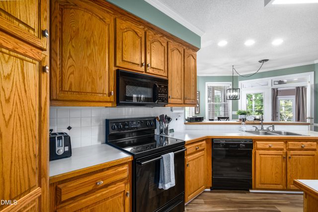 7508 Hazelhurst Circle, Apex, NC 27502