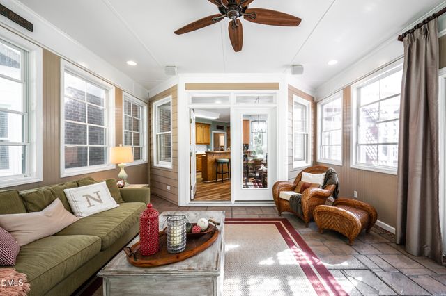 7508 Hazelhurst Circle, Apex, NC 27502