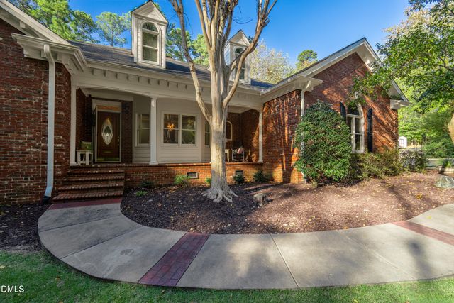 7508 Hazelhurst Circle, Apex, NC 27502