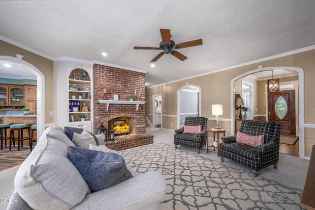 7508 Hazelhurst Circle, Apex, NC 27502