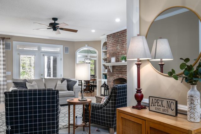 7508 Hazelhurst Circle, Apex, NC 27502