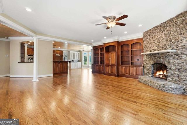 111 Brown Loop SPUR NW, Cartersville, GA 30121