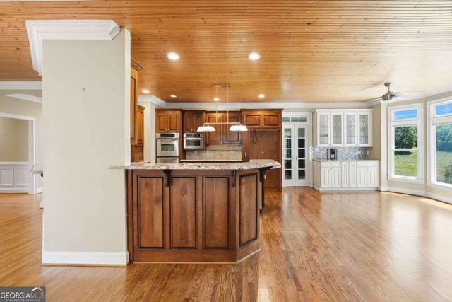 111 Brown Loop SPUR NW, Cartersville, GA 30121