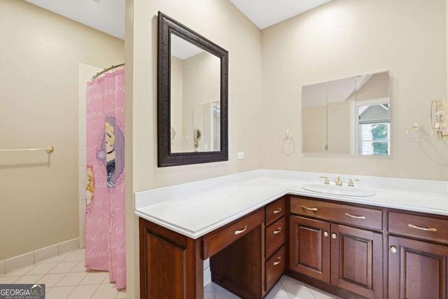 111 Brown Loop SPUR NW, Cartersville, GA 30121