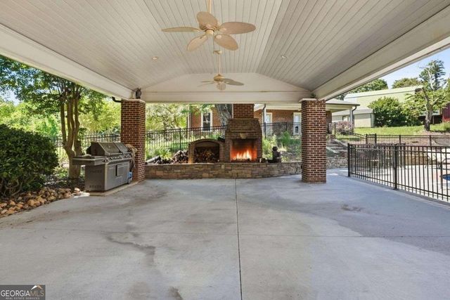 111 Brown Loop SPUR NW, Cartersville, GA 30121