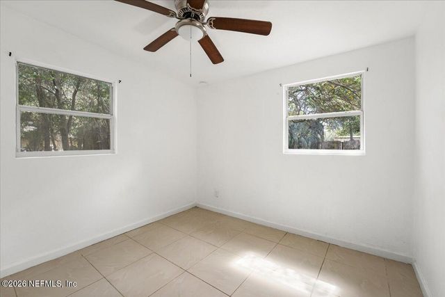 1020 AKE Lane, Jacksonville, FL 32218