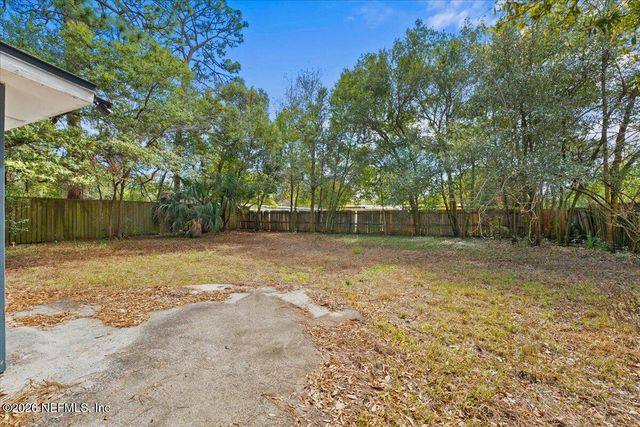 1020 AKE Lane, Jacksonville, FL 32218