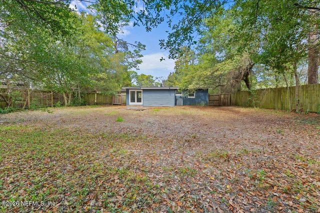 1020 AKE Lane, Jacksonville, FL 32218