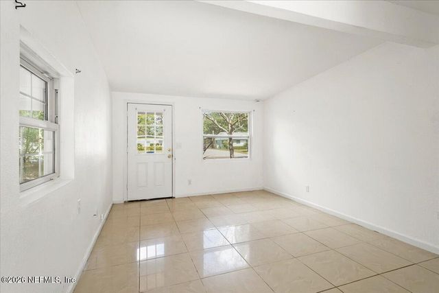 1020 AKE Lane, Jacksonville, FL 32218