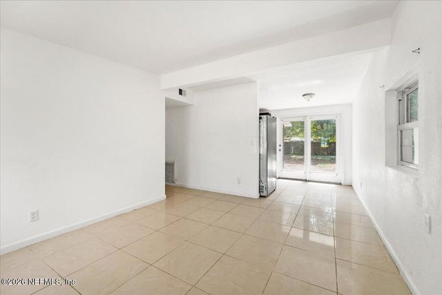 1020 AKE Lane, Jacksonville, FL 32218