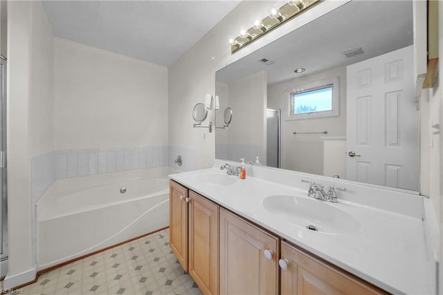 1039 Porte Harbour ARCH, Hampton, VA 23664