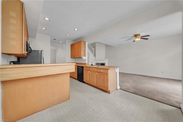 1039 Porte Harbour ARCH, Hampton, VA 23664
