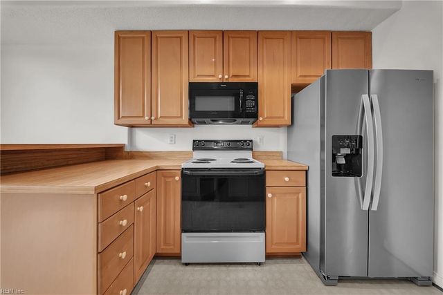 1039 Porte Harbour ARCH, Hampton, VA 23664