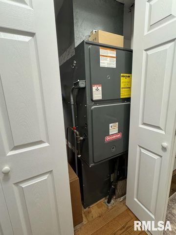 14290 E WINDSONG Road, Mt Vernon, IL 62864