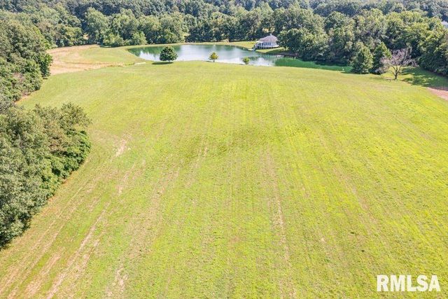 14290 E WINDSONG Road, Mt Vernon, IL 62864