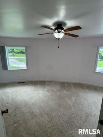 14290 E WINDSONG Road, Mt Vernon, IL 62864