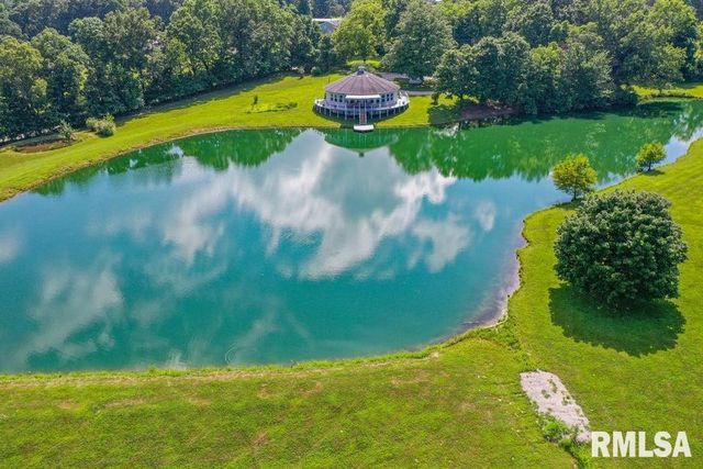 14290 E WINDSONG Road, Mt Vernon, IL 62864